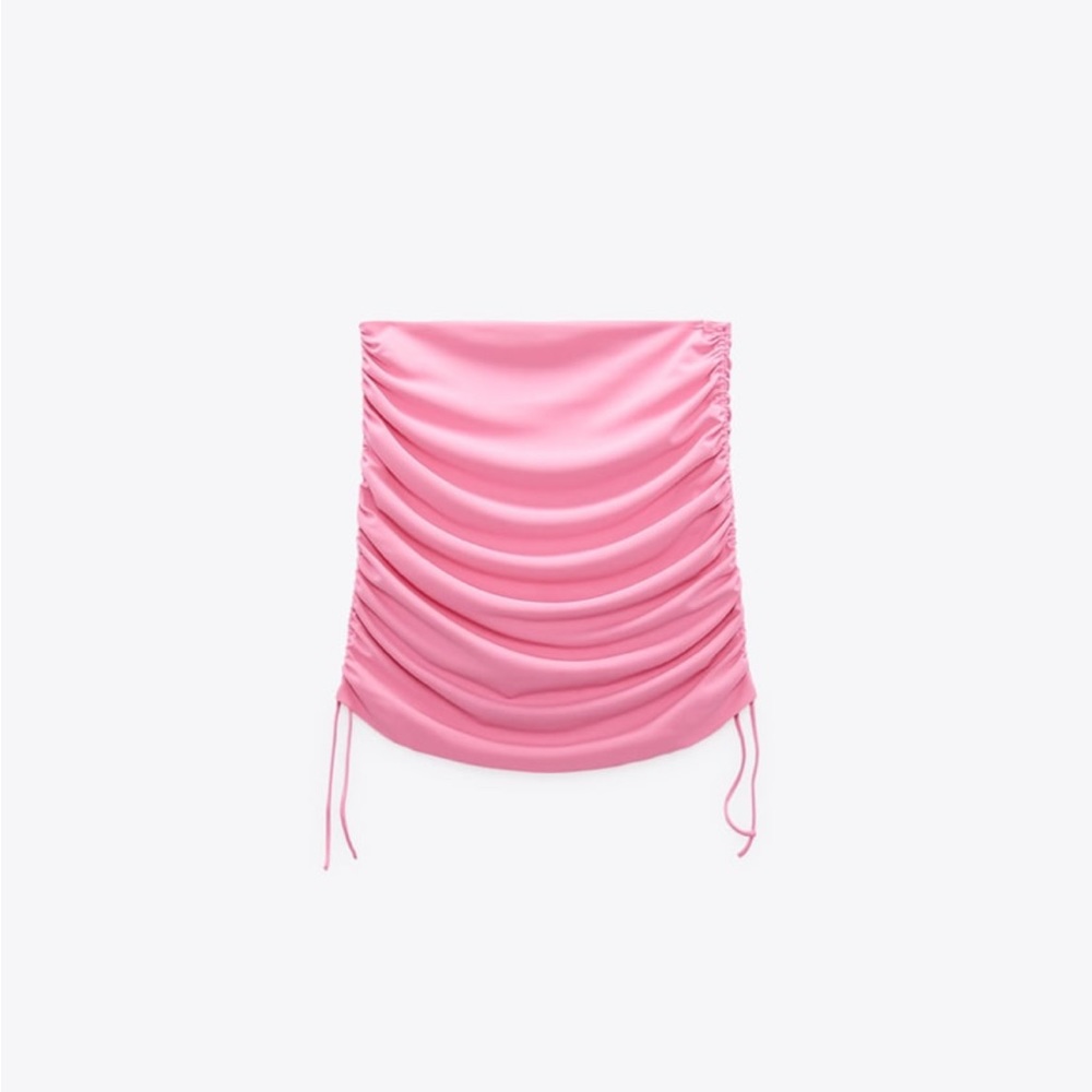 Pink ruched mini skirt.. tight fit